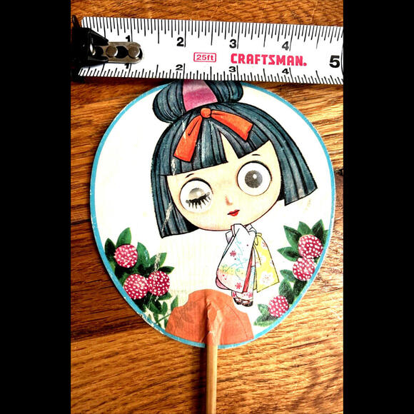 1950s 3D Lenticular, Handmade China Girl Fan With Vari Vue Blinking Eyes - Picture 1 of 6